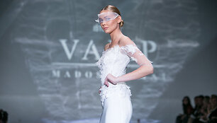 Mados namų &bdquo;Vamp&ldquo; vestuvinė suknelė