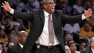 Mikeas Brownas debiutavo prie &bdquo;Lakers&ldquo; vairo