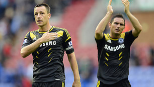 „Chelsea“ kapitonas Johnas Terry ir Frankas Lampardas