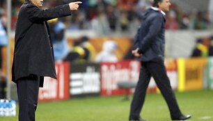 &Scaron;iaurės Korėjos treneris Kimas Jong-Hunas