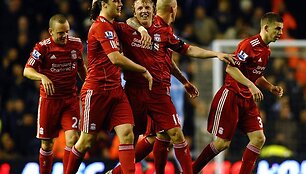 &bdquo;Liverpool&ldquo; sveikina Dirką Kuytą