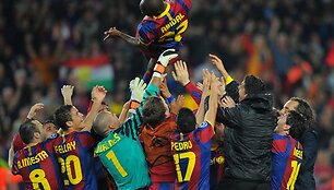 &bdquo;Barcelona&ldquo; futbolininkai mėto E.Abidalį