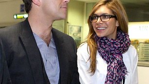 Robbie Williamsas ir jo sužadėtinė Ayda Field 