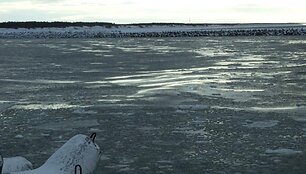  Pirmąją Naujųjų metų dieną Klaipėdos uosto akvatoriją užplūdo lytys, nes pamaryje prasidėjusio polaidžio vanduo sutrupino Kur&scaron;ių marias dengusį ledą 