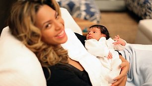 Beyonce su dukrele Blue Ivy Carter 