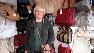 N.Pri&scaron;montienė sakė, kad negavę leidimo mitinguoti prekeiviai rinksis į tylos akciją tarybos posėdžių salėje.
