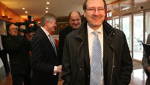 V.Uspaskichas nepraranda vilties sudaryti koalicija su A.Zuoku ir R.Alekna.