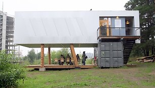 I&scaron; trijų jūrinių konteinerių pastatytas kultūros centras žada būti atviras visiems.