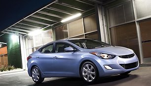 „Hyundai Elantra“