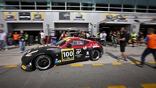 &bdquo;Nissan Playstation GT Accademy&ldquo; absolventų pasirodymas Dubajaus lenktynėse