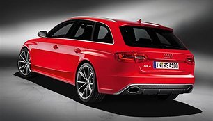 Naujasis 450 AG galios „Audi RS4“ universalas