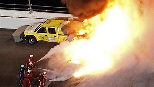 J.P.Montoya avarija &bdquo;Nascar&ldquo; varžybose