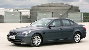 2008 m. BMW 5 serijos sedanas