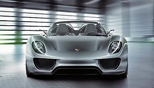 „Porsche 918 Spyder"