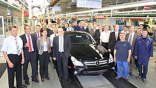 Paskutinis „Mercedes-Benz CLS“ nuriedėjo nuo konvejerio