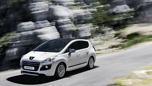 Pirmasis dyzelinis hibridas - &bdquo;Peugeot 3008 Hybrid4&ldquo;