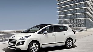 Pirmasis dyzelinis hibridas - „Peugeot 3008 Hybrid4“