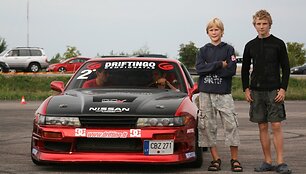 &bdquo;D1Sport&ldquo; klubas renginio metu rinko lė&scaron;as suruo&scaron;ti  vaikų globos namų auklėtinius į mokyklą