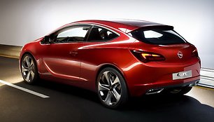 „Opel Astra GTC“ eina į kartų hečbekų mūšį