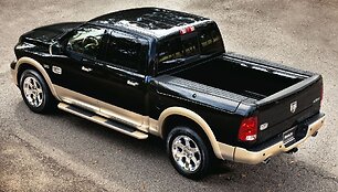 &bdquo;Dodge Ram Laramie Longhorn&ldquo; negalioja ekologijos standartai