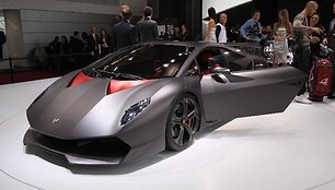 Paryžius. &bdquo;Lamborghini Sesto Elemento&ldquo;