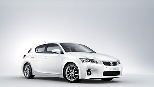 Mažiausias &bdquo;Lexus CT200h&ldquo; bus draugi&scaron;kas aplinkai