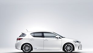 Mažiausias &bdquo;Lexus CT200h&ldquo; bus draugi&scaron;kas aplinkai