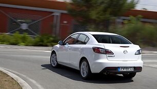 &bdquo;Mazda3&ldquo; su naujuoju 1,6 litro dyzeliniu varikliu