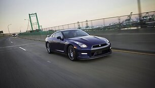 &bdquo;Nissan GT-R&ldquo; gavo papildomus 45 AG