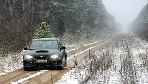 „Metų automobilį 2011“ egzaminuoja žiema