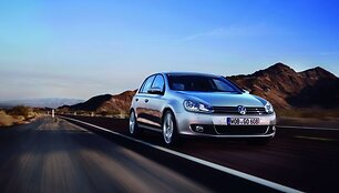 &bdquo;Volkswagen Golf&ldquo; su LED priekiniais žibintais