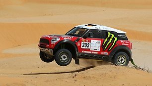 „Abu Dhabi desert challenge“ – pirmasis greičio ruožas