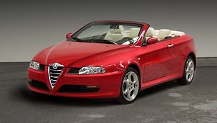 „Alfa Romeo GT Cabriolet“ – negimęs „Bertone“ kūrinys