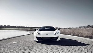 „McLaren MP4-12C High Sports“