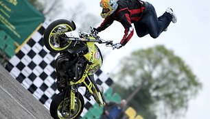 „Fast Lap“. „Stuntrider Aras“ pasirodymas