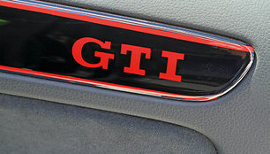 „Volkswagen Golf GTI Black Dynamic“ – tai tik 360 AG koncepcija