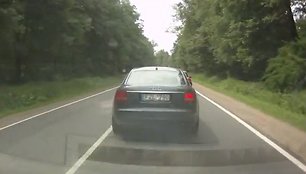 Pavojingai važiavęs „Audi“