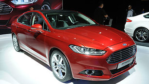 Paryžius 2012. Naujasis „Ford Mondeo“