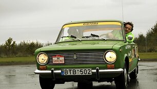 Vitoldas Milius ir jo VAZ 2101 pasiruo&scaron;ę kelionei į Gruziją
