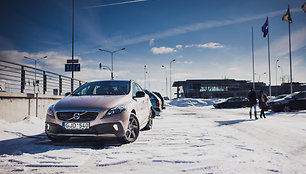 Kelionės automobilis „Volvo V40 Cross Country“