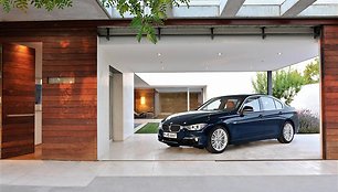 BMW 3 serija. „Luxury Line“ komplaktacija