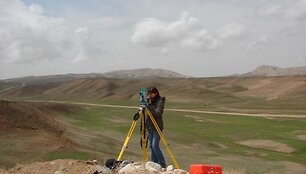Kadrai užfiksuoti Lietuvos archeologam lankantis Afganistane, Goro provincijoje.