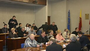Klaipėdos savivaldybėje susirinko gausus termofikacinės elektrinės prie&scaron;ininkų būrys.