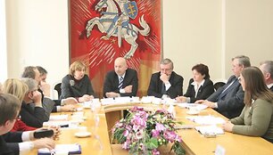 Posėdžio metu pritarta ne tik Klaipėdos regiono asociacijos steigimui, bet ir naujo prekės ženklo &bdquo;Gintaro kra&scaron;tas&ldquo; sukūrimui. 