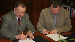 I&scaron; kairės: V.Janu&scaron;onis, A.Ju&scaron;kėnas.