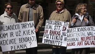 Piketuotojai piktinosi valdžios aplaidumu keičiant bendrąjį planą. 