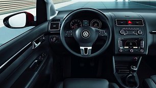 „VW Touran“ supanašėjo į brolius ir seseris