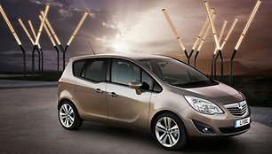 Atskleistas „Opel Meriva“ interjeras