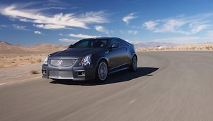 „Cadillac CTS-V“ kupė – į kovą su „vokiečiais“