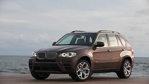 Atnaujintame BMW X5 – nauji varikliai